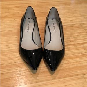 Via Spiga pointed toe patent leather kitten heels